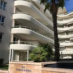 T2 & Garage Front De De Standing * Fréjus