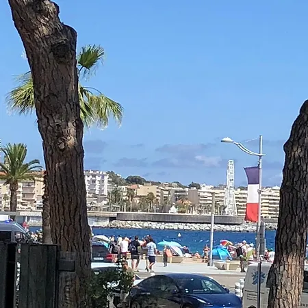 アパート T2 & Garage Front De De Standing