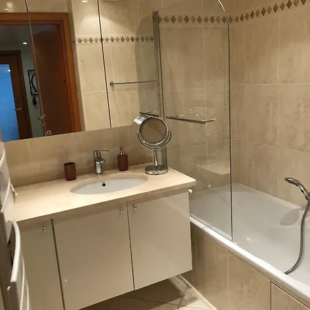 T2 & Garage Front De De Standing アパート *