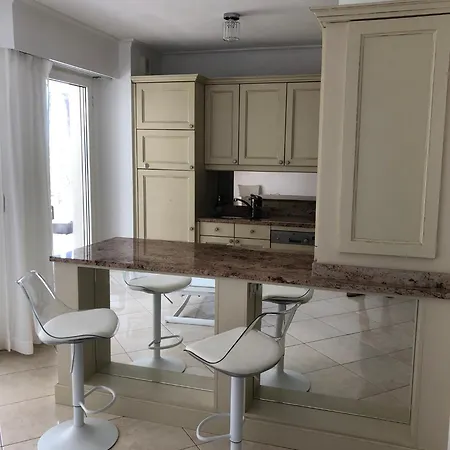 Daire T2 & Garage Front De De Standing Fréjus