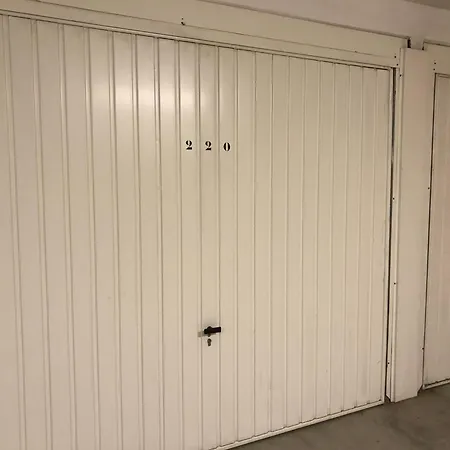 T2 & Garage Front De De Standing Fréjus