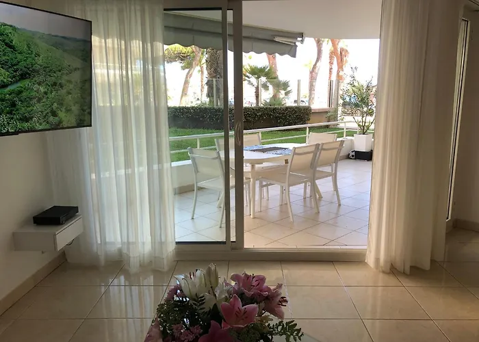 Apartmán T2 & Garage Front De De Standing *